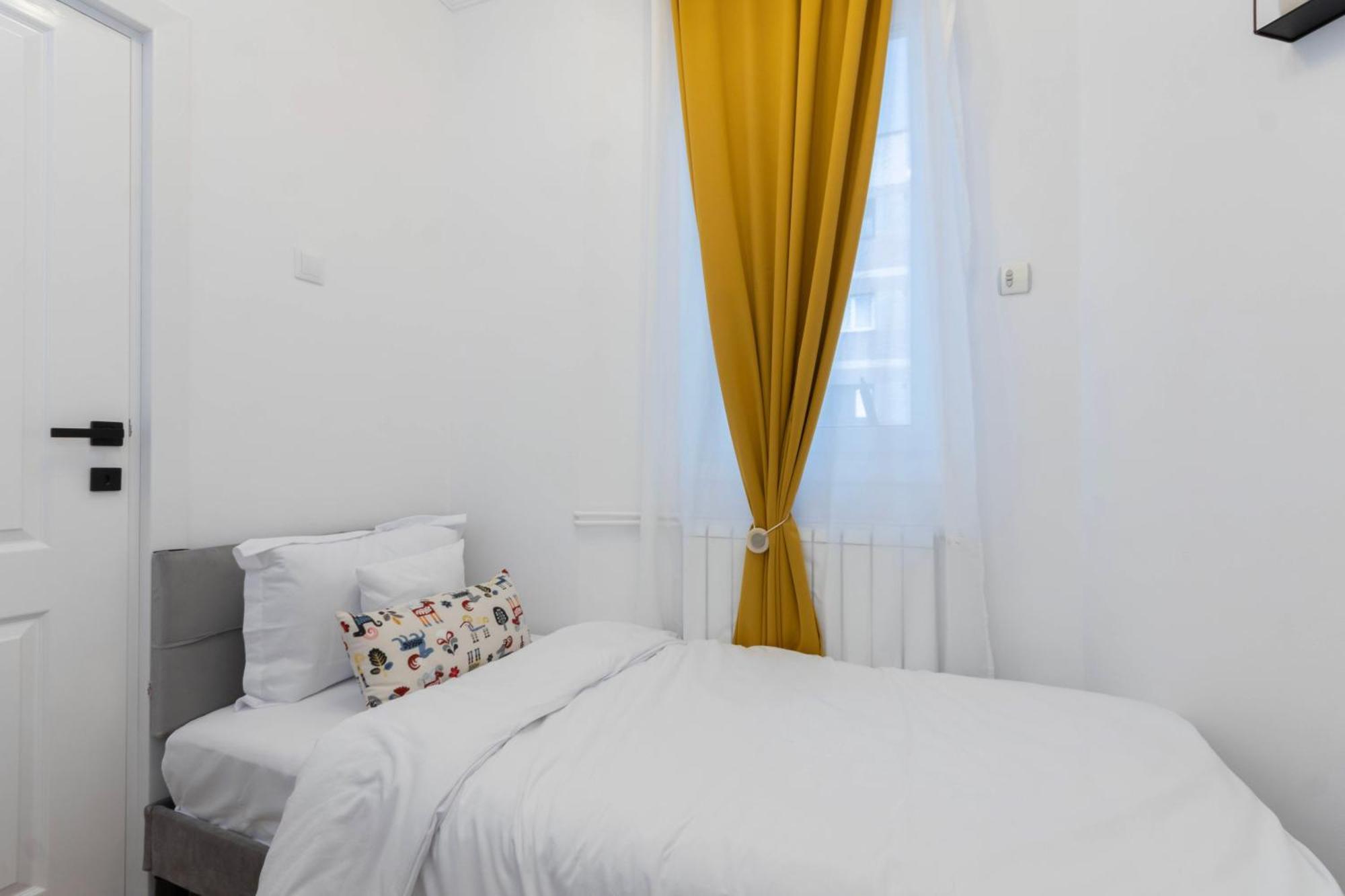 Skycentral Букурещ Екстериор снимка